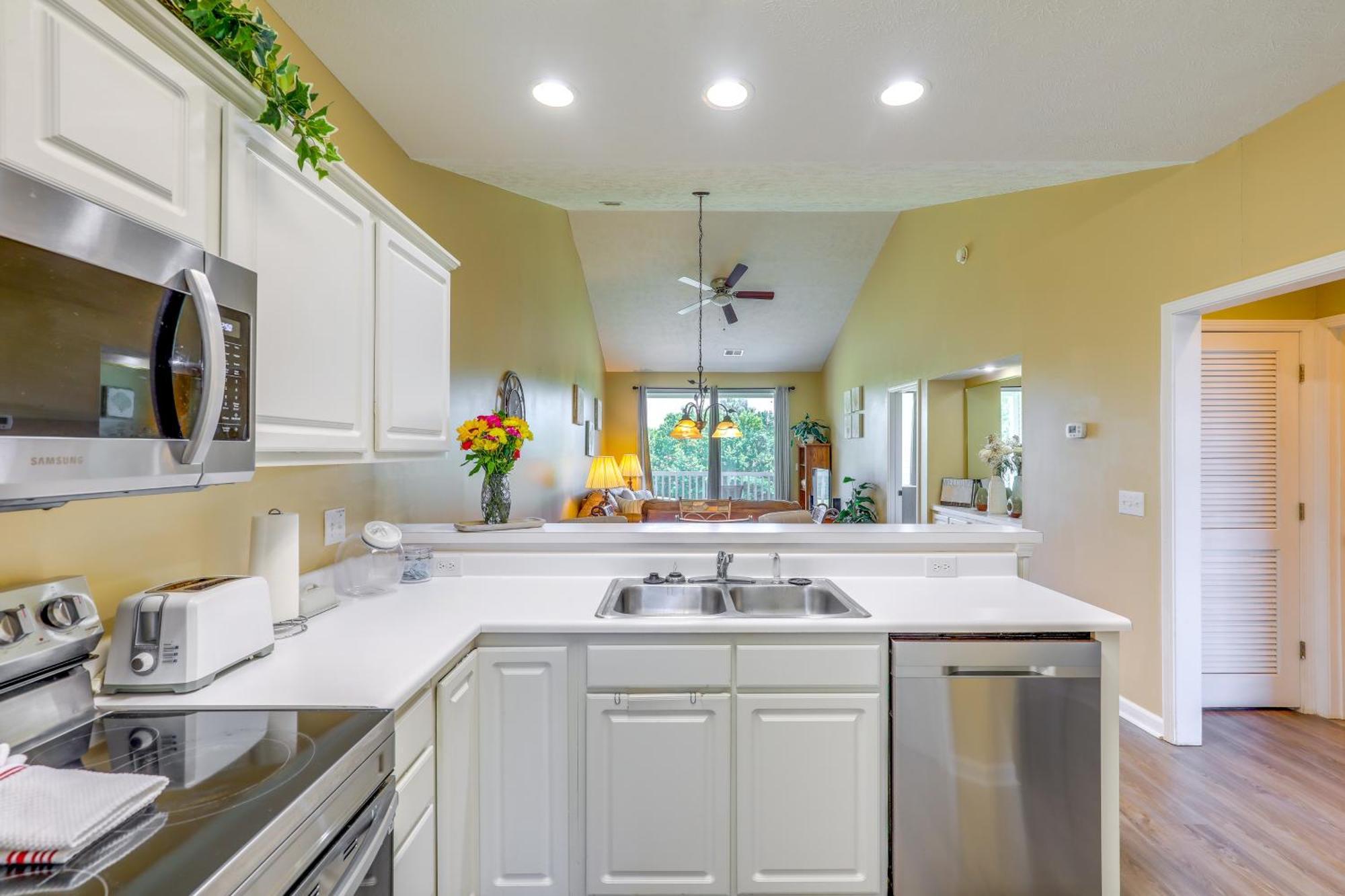 Bright Myrtle Beach Condo With Resort Amenities! Exteriör bild